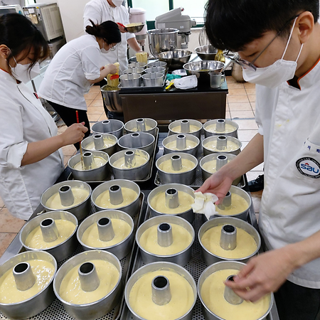 2021년 6월 10일 호텔조리과 정규동아리 '비타민' 봉사활동.