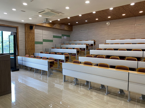 뷰티디자인과 세미나실(SS418)