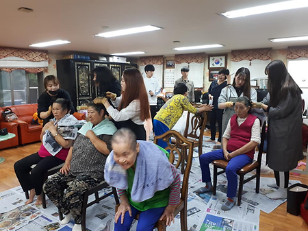 삼익 아파트 노인정 미용 봉사("아름다운 손" 헤어동아리 )