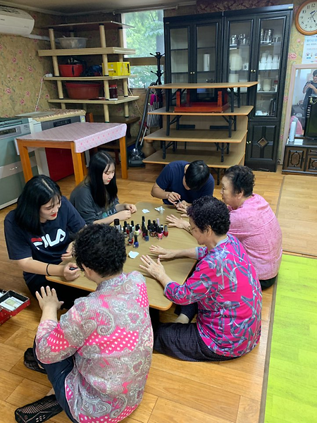 헤어동아리 "아름다운 손" 노인정 봉사