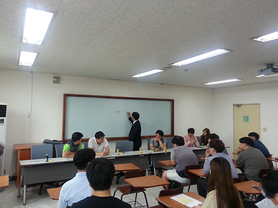 석재업계 동문 10명 모교 방문 및 신아석재 취업 설명회