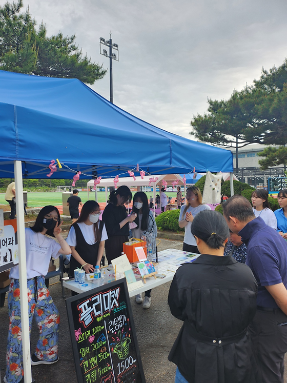 23년 5월 축제 웹툰출판미디어과 플리마켓